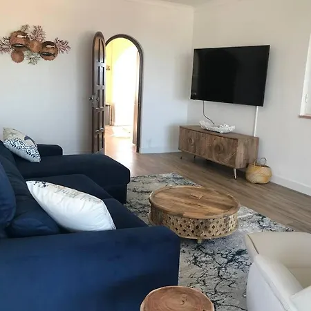 Haven House , Bom Sucesso